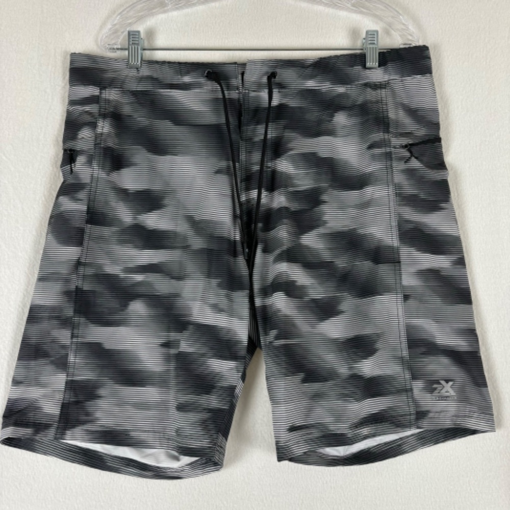 ZeroXposur men’s swim trunks Gray Camo Size L